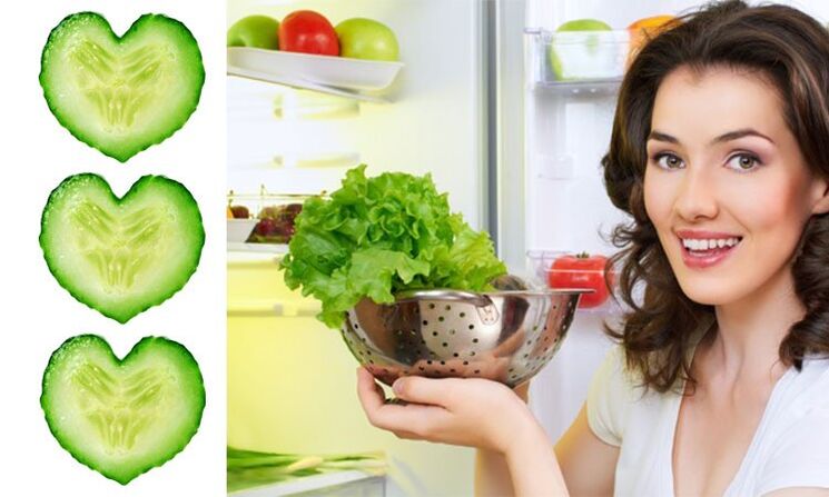 Mädchen mit Produkten, aus denen ein kosmetisches Produkt zur Verjüngung der Gesichtshaut hergestellt wird.